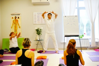 Тренинг «Йога-терапия для спины. Протрузии и грыжи»