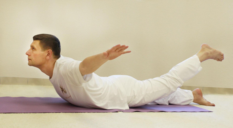 Поза кузнечика