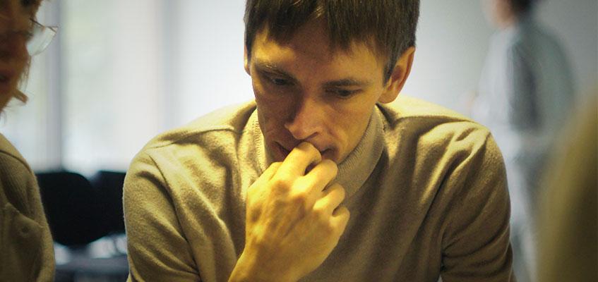 Мужчина задумался