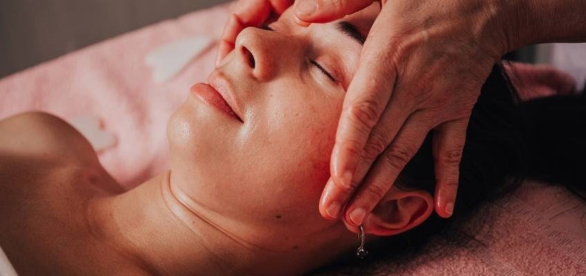 Разминка точек лица