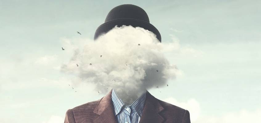 Фото человека с туманом вместо головы