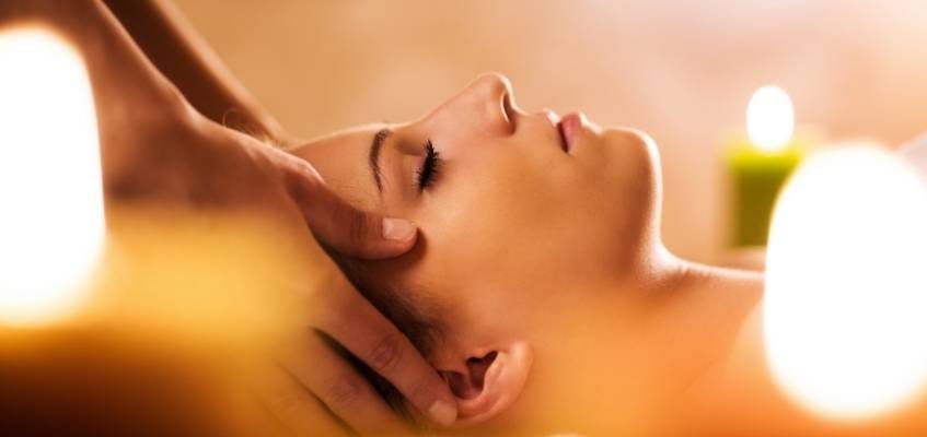 Массаж лица при свечах